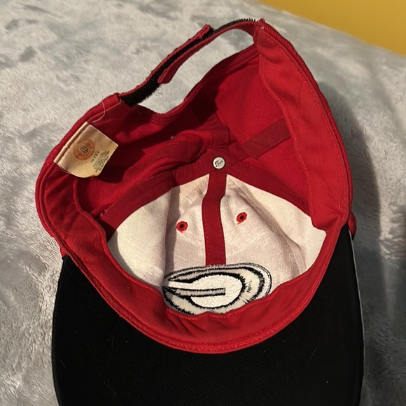 UGA Bulldawgs Hat - Picture 3 of 3